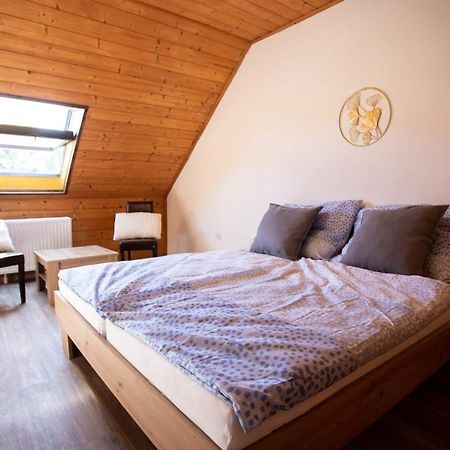 Tina Apartments Černá v Pošumaví エクステリア 写真